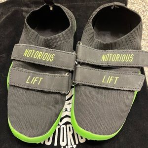 Notorious Lift Sumo Sole Slipper